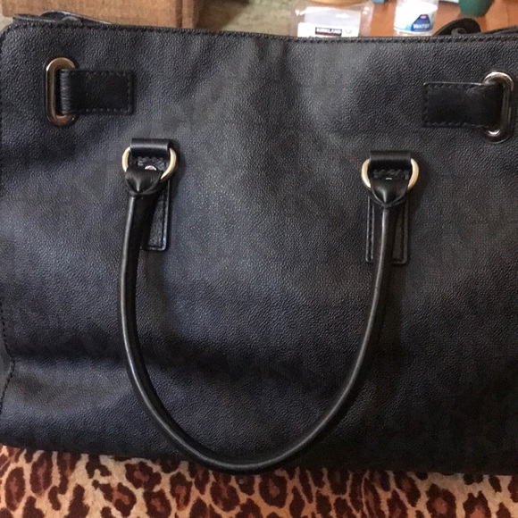 Michael Kors Hamilton Bag - Picture 4 of 7